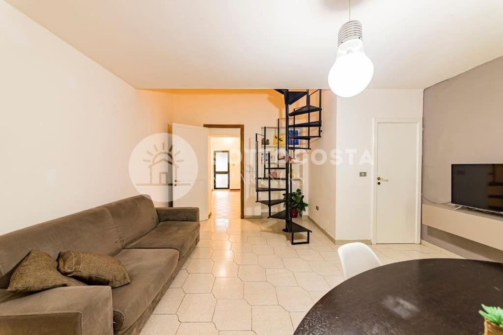 Renaissance Apartment *
